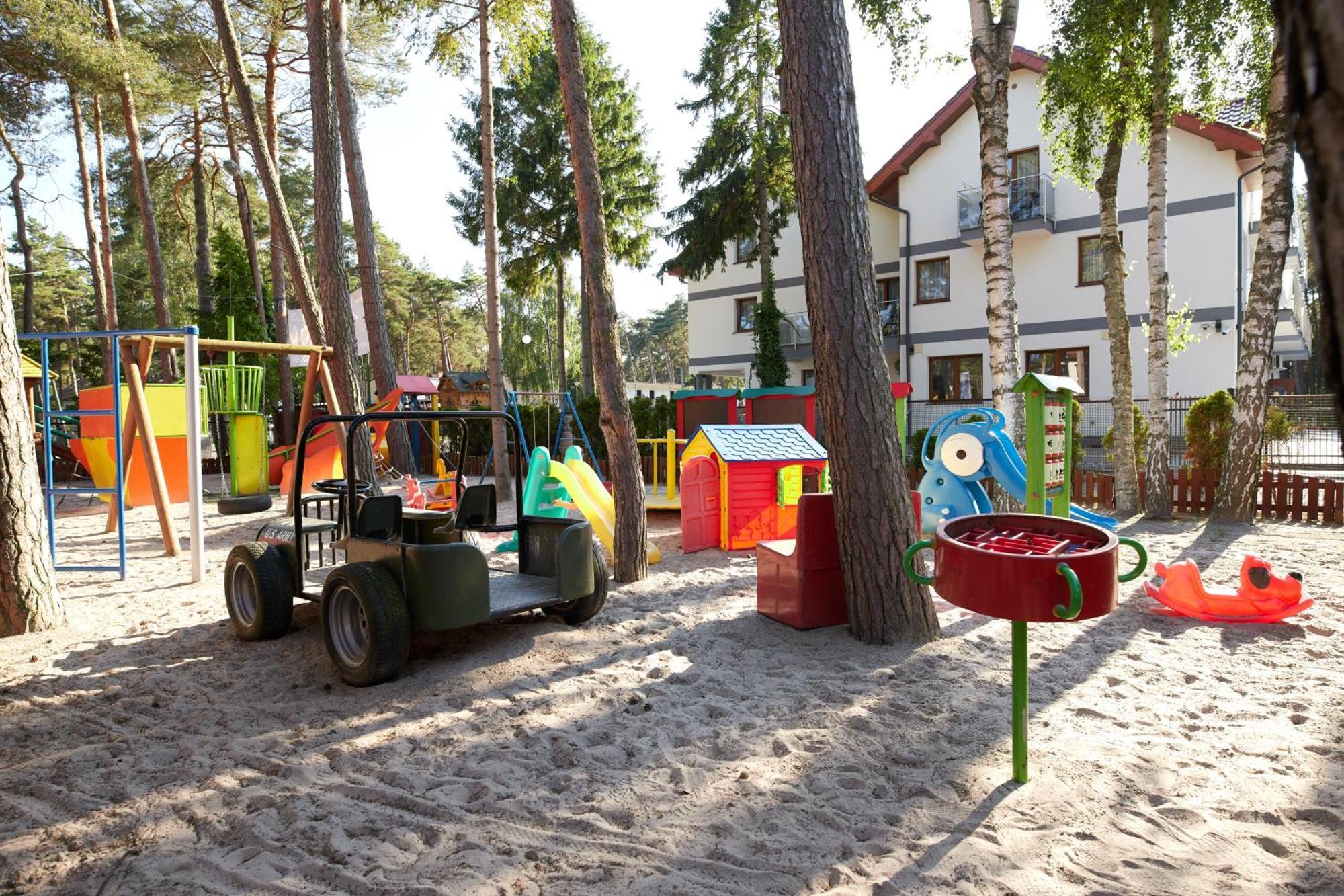 Osrodek Wypoczynkowy Relaks I Apartamenty Łeba Exterior foto